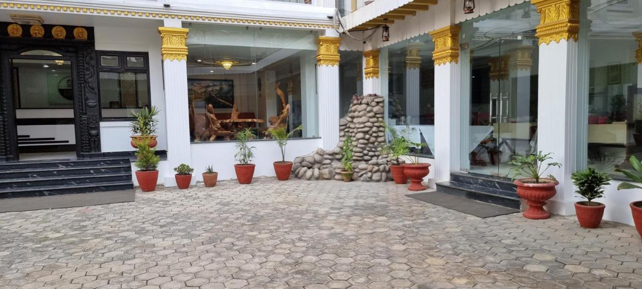 Durbar Hotel & Residence Катманду Екстериор снимка